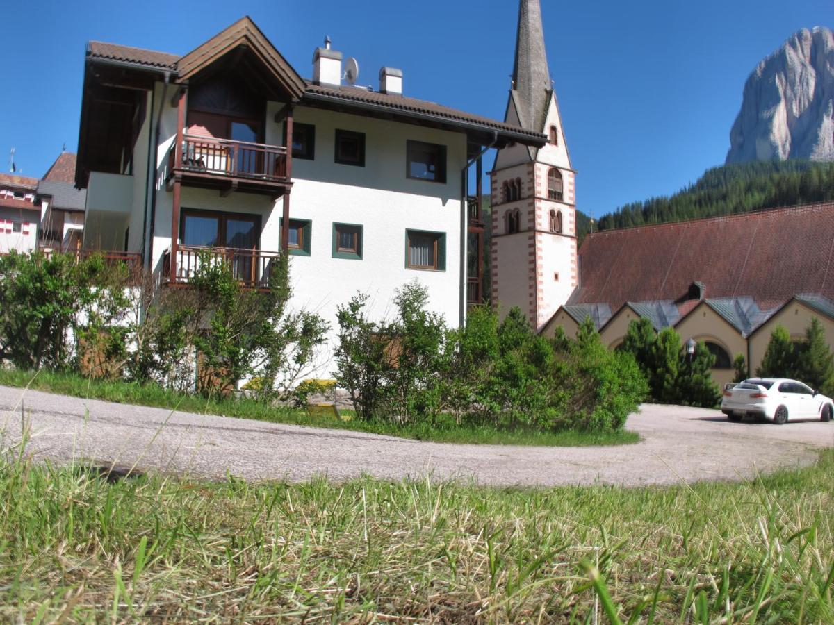 Villa Ula Verda- Apartments Marianna Santa Cristina Val Gardena Eksteriør bilde